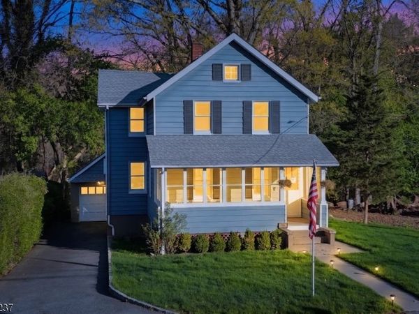 36 Hines Ave, Mahwah, NJ 07430