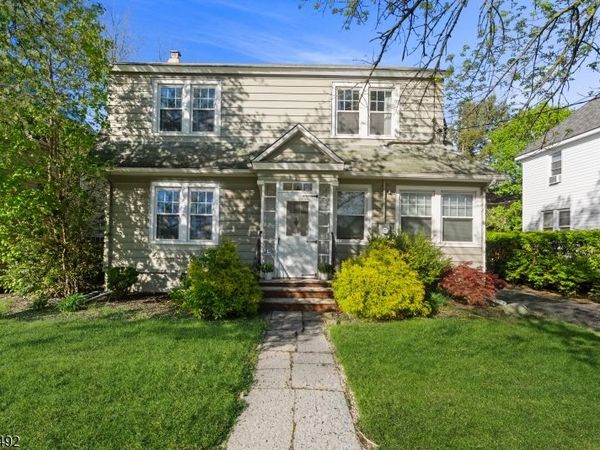 59 W Passaic St, Maywood, NJ 07607