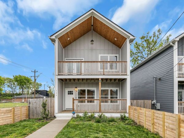 125 Lewis St, Nashville, TN 37210