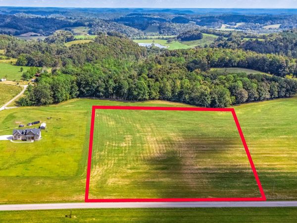 5 Salem Rd , Minor Hill, TN 38473