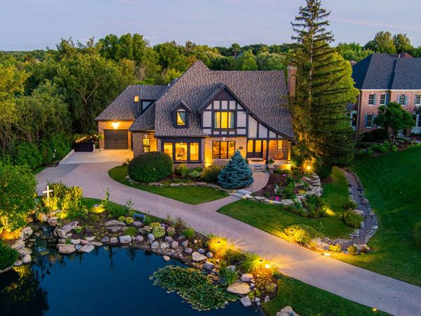 3814 Tradition Boulevard, St. Charles, IL 60175