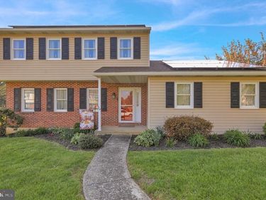 402 COLUMBUS STREET, WERNERSVILLE, PA 19565