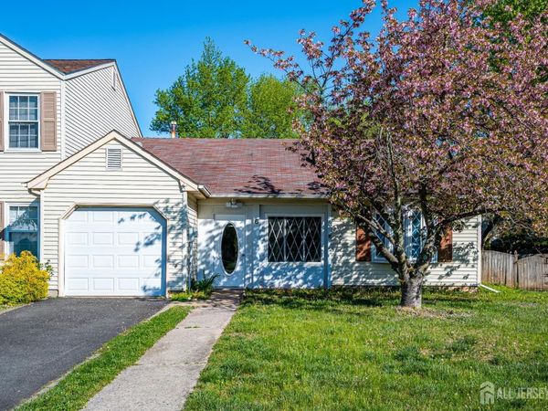 6 Woodbury Road, Edison, NJ 08820