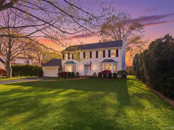 9 Sunset Lane , Garden City, NY 11530