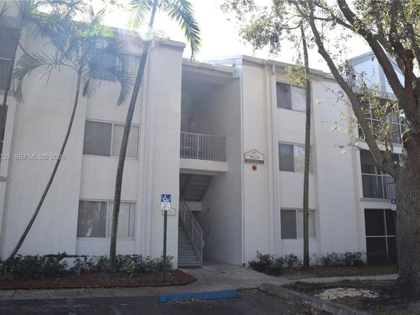 5628 Rock Island Rd , Unit 185, Tamarac, FL 33319