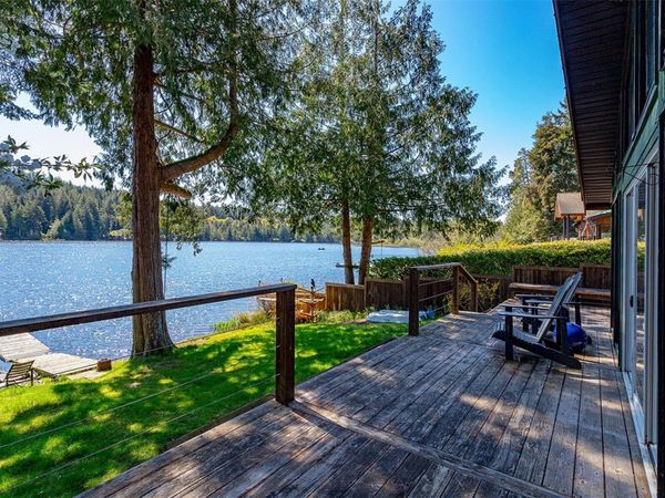 7815 Manatu Rd, Sooke, BC V9Z 0R4