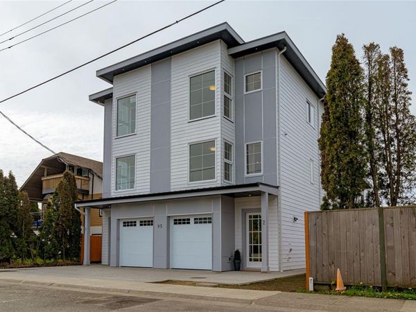 95 Battleford Ave, Unit # 3, Saanich, BC V8Z 1K5