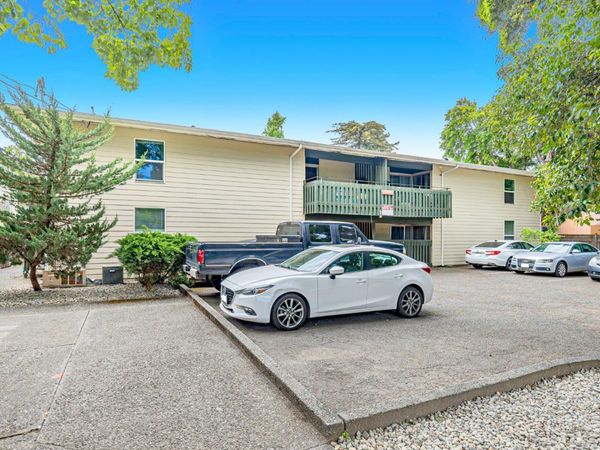 240 2nd St, Davis, CA 95616