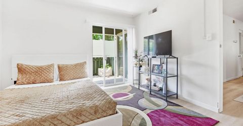 240 2nd St, Davis, CA 95616 Photo