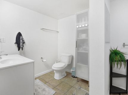 240 2nd St, Davis, CA 95616 Photo