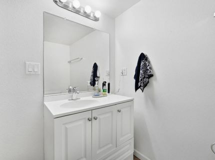 240 2nd St, Davis, CA 95616 Photo