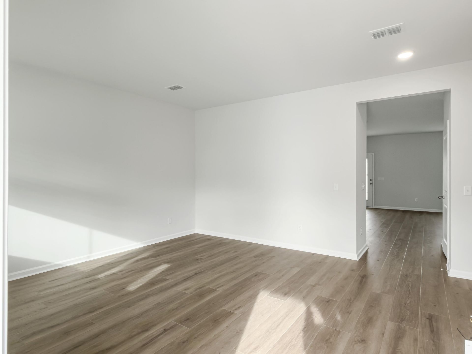 725 Meadowbrook Lane Photo 11