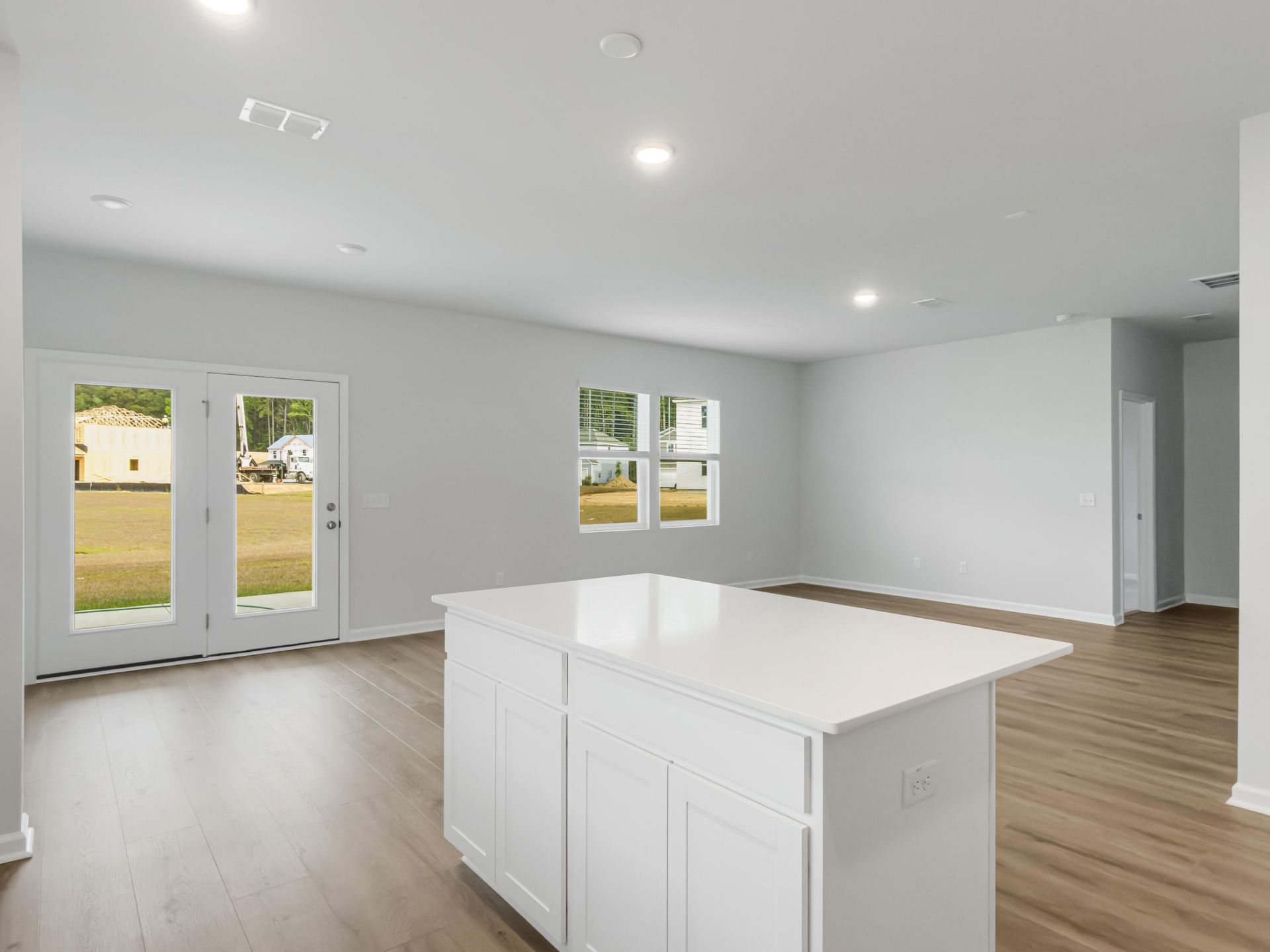 725 Meadowbrook Lane Photo 19