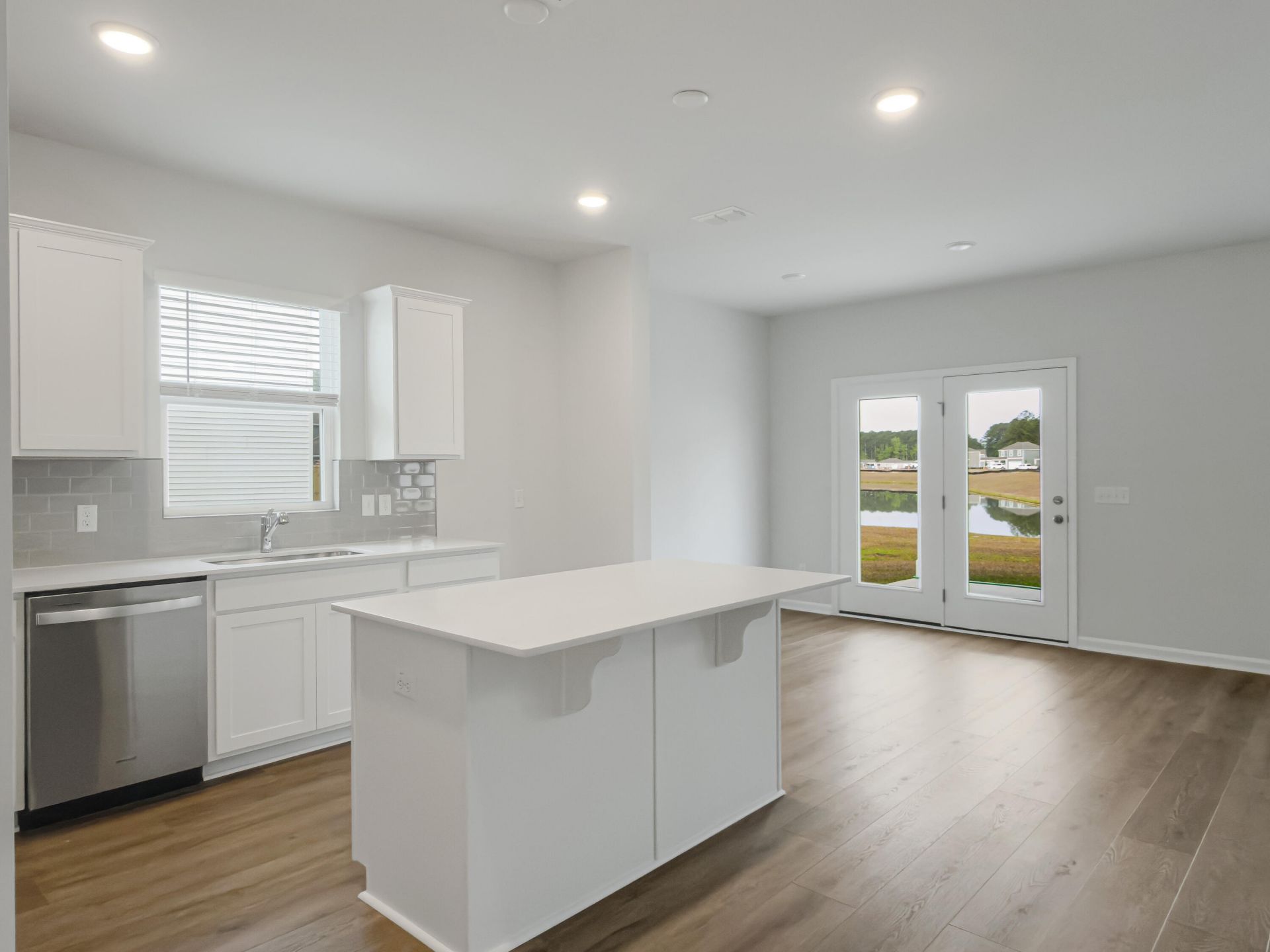 725 Meadowbrook Lane Photo 20