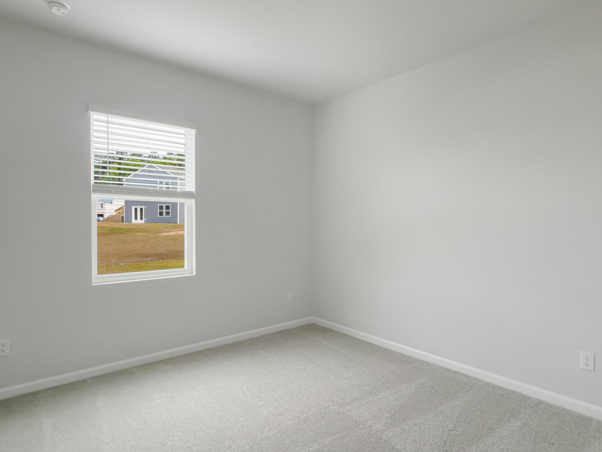 725 Meadowbrook Lane Photo 26