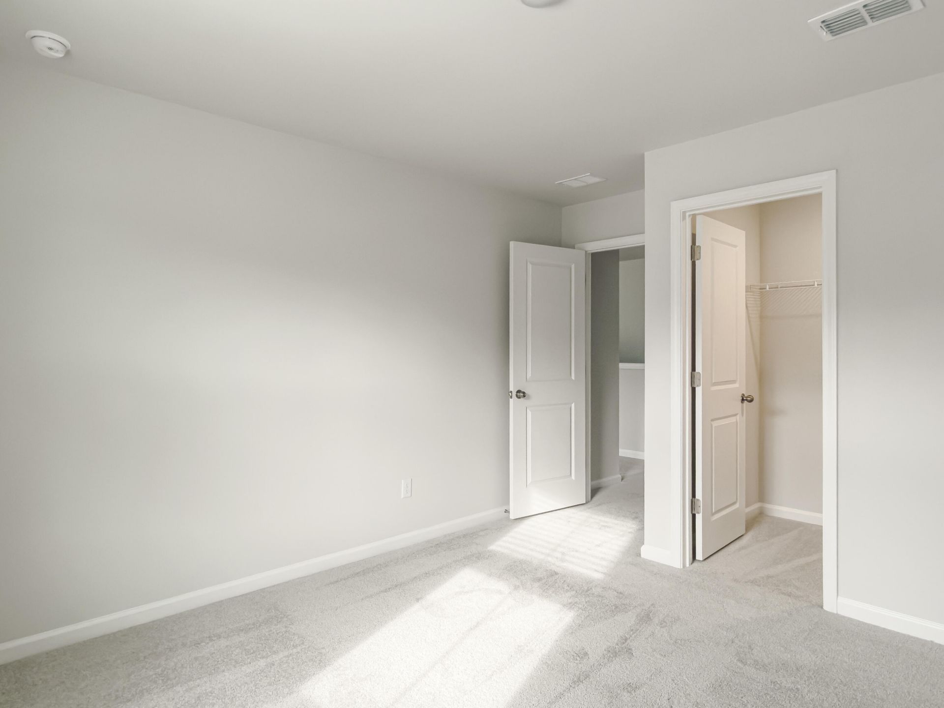 725 Meadowbrook Lane Photo 32