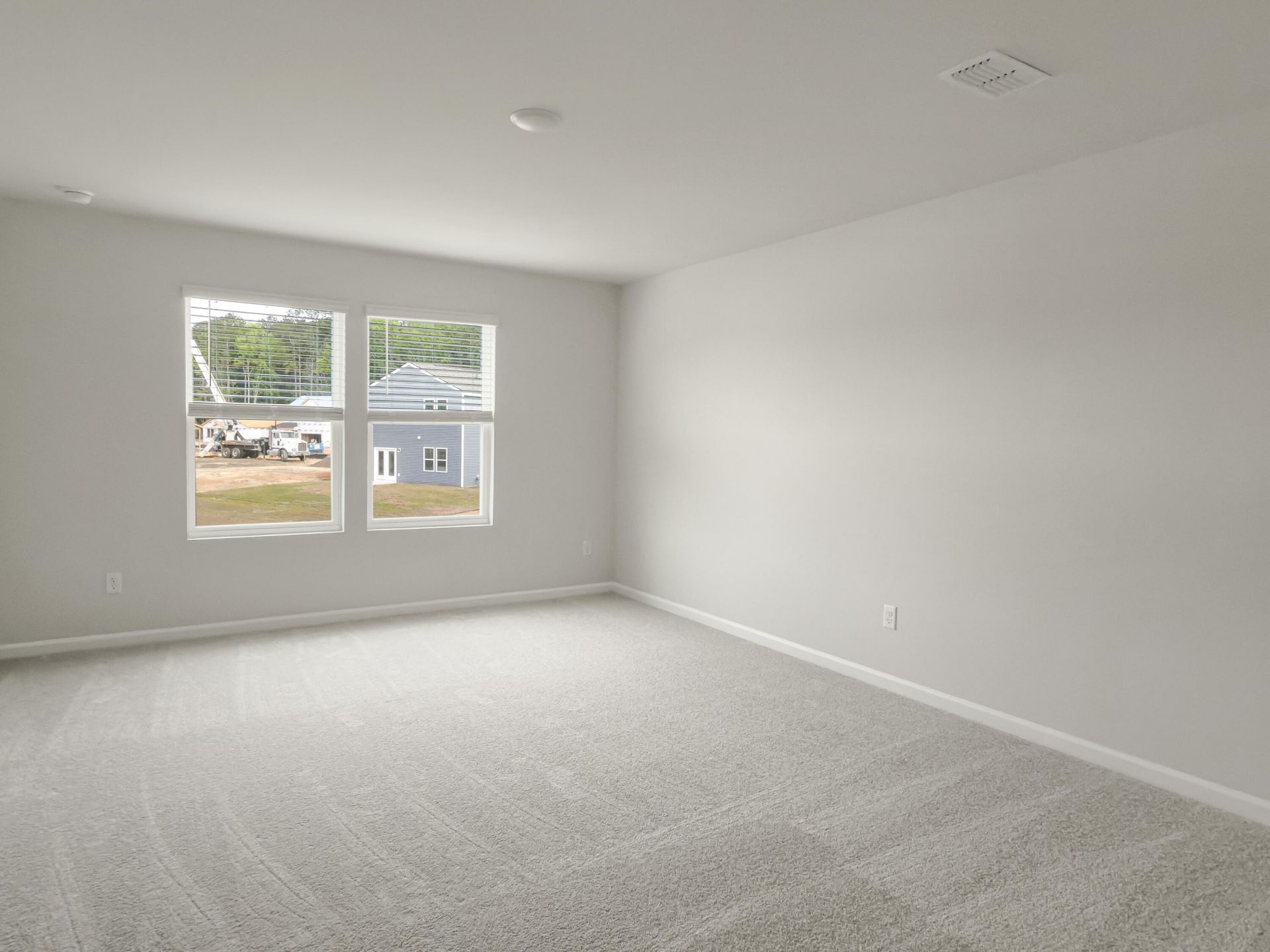 725 Meadowbrook Lane Photo 38