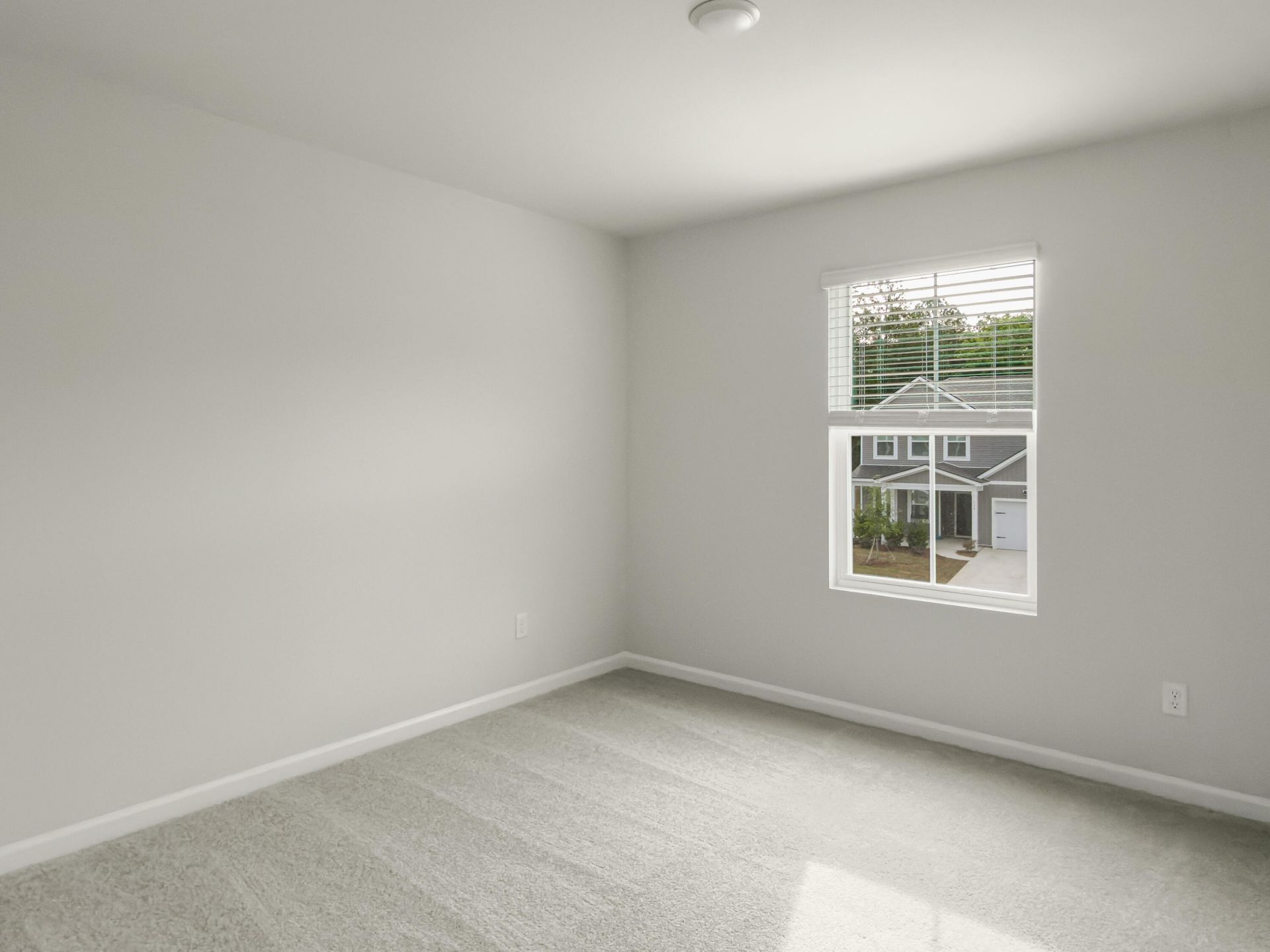 725 Meadowbrook Lane Photo 44