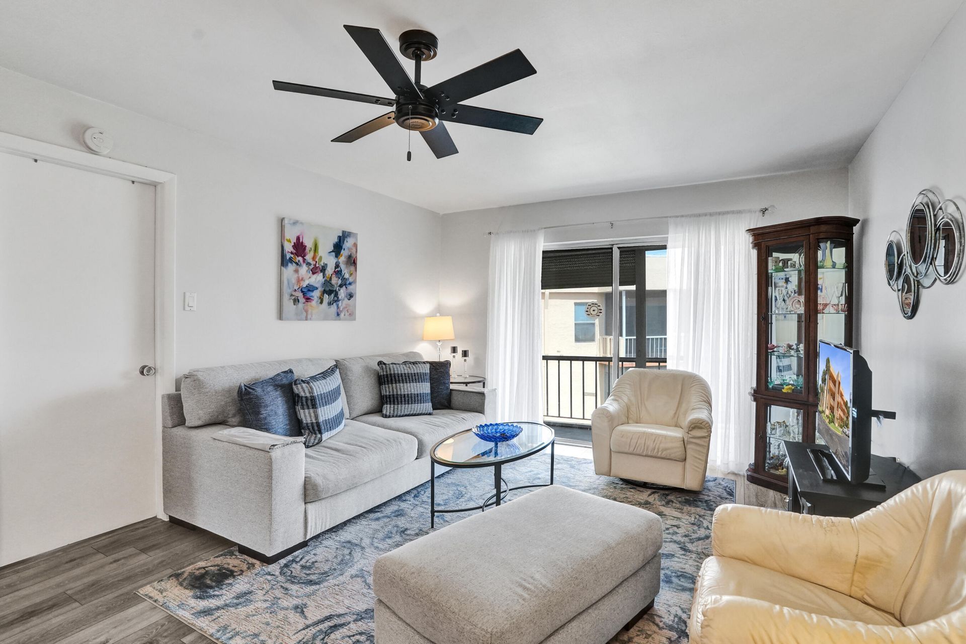 8390 Lagos De Campo Boulevard, Unit 301, Tamarac, FL 33321 Photo