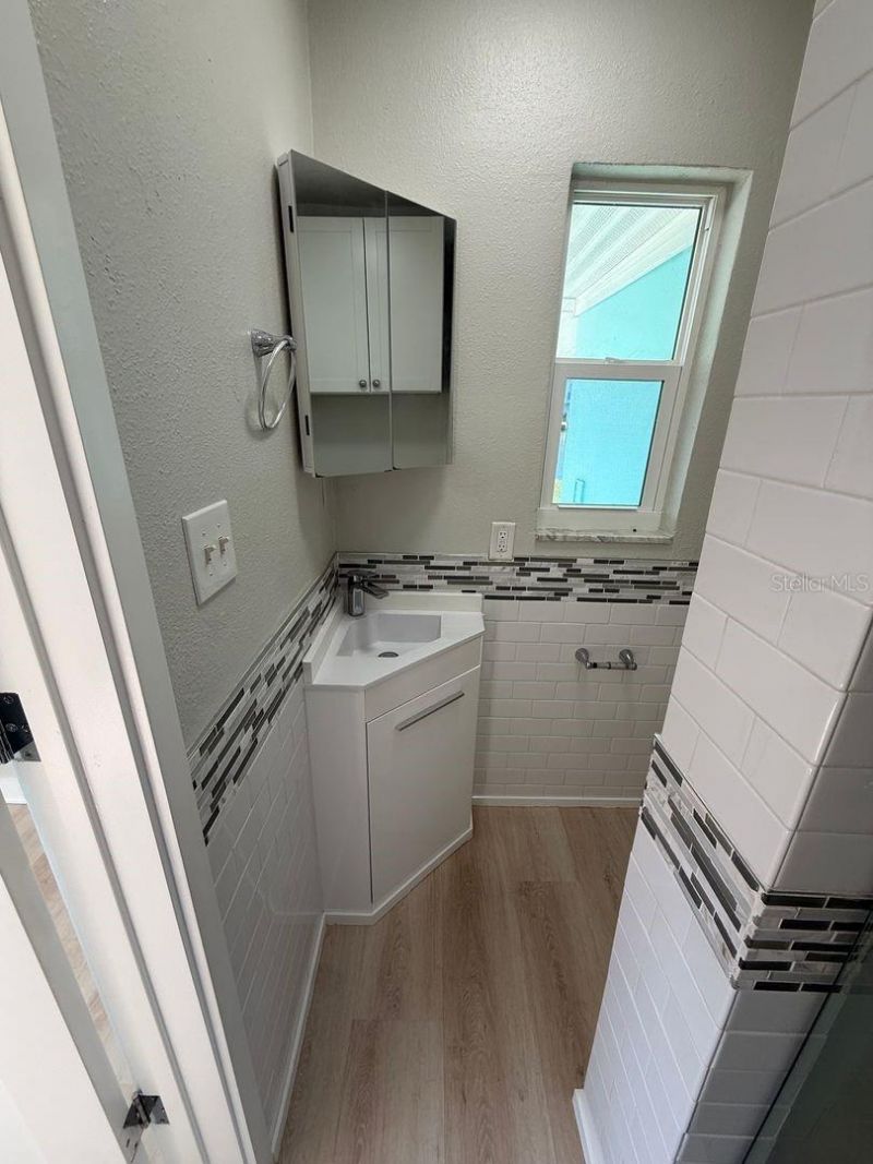 185 175th Terrace Drive E, Redington Shores, FL 33708 Photo