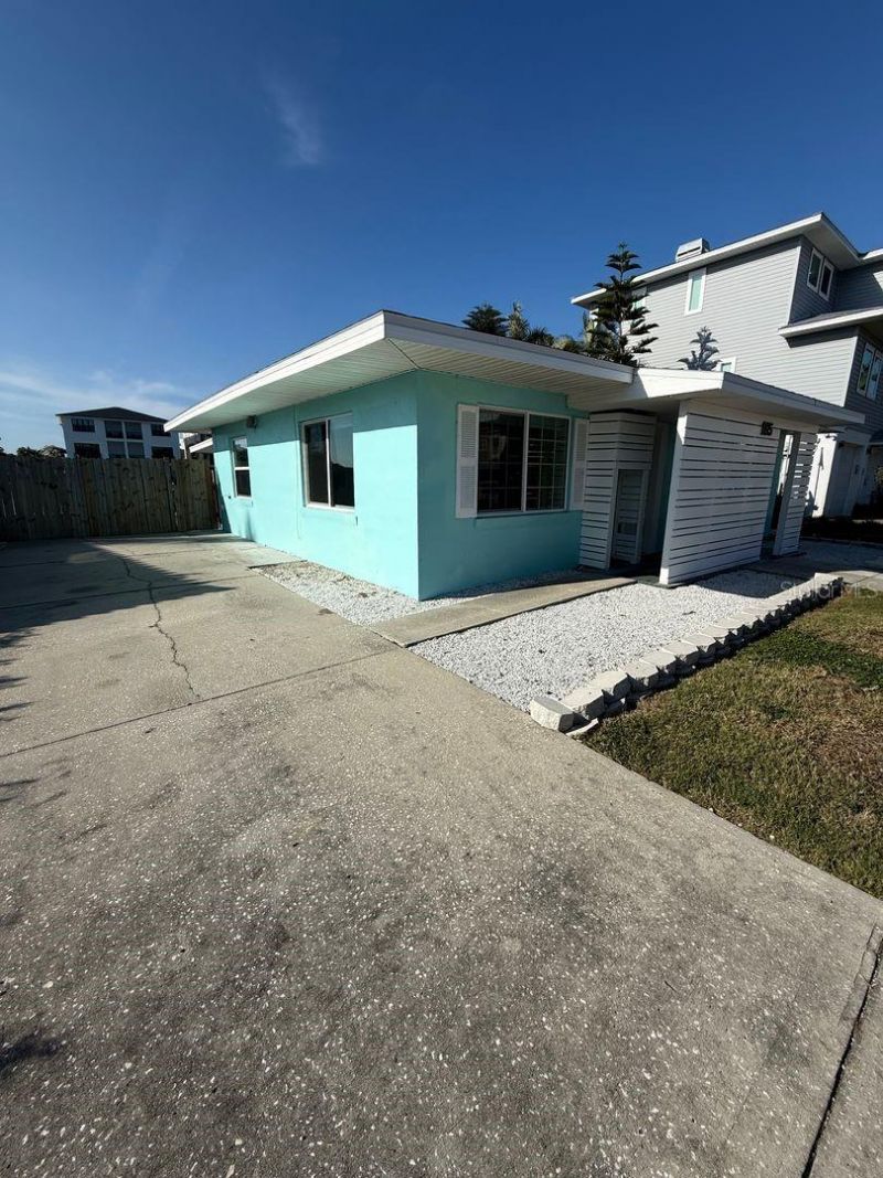 185 175th Terrace Drive E, Redington Shores, FL 33708 Photo