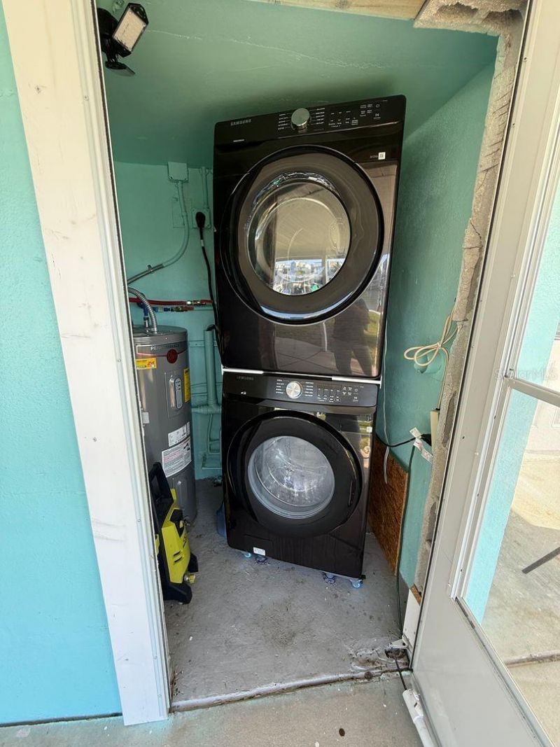 185 175th Terrace Drive E, Redington Shores, FL 33708 Photo