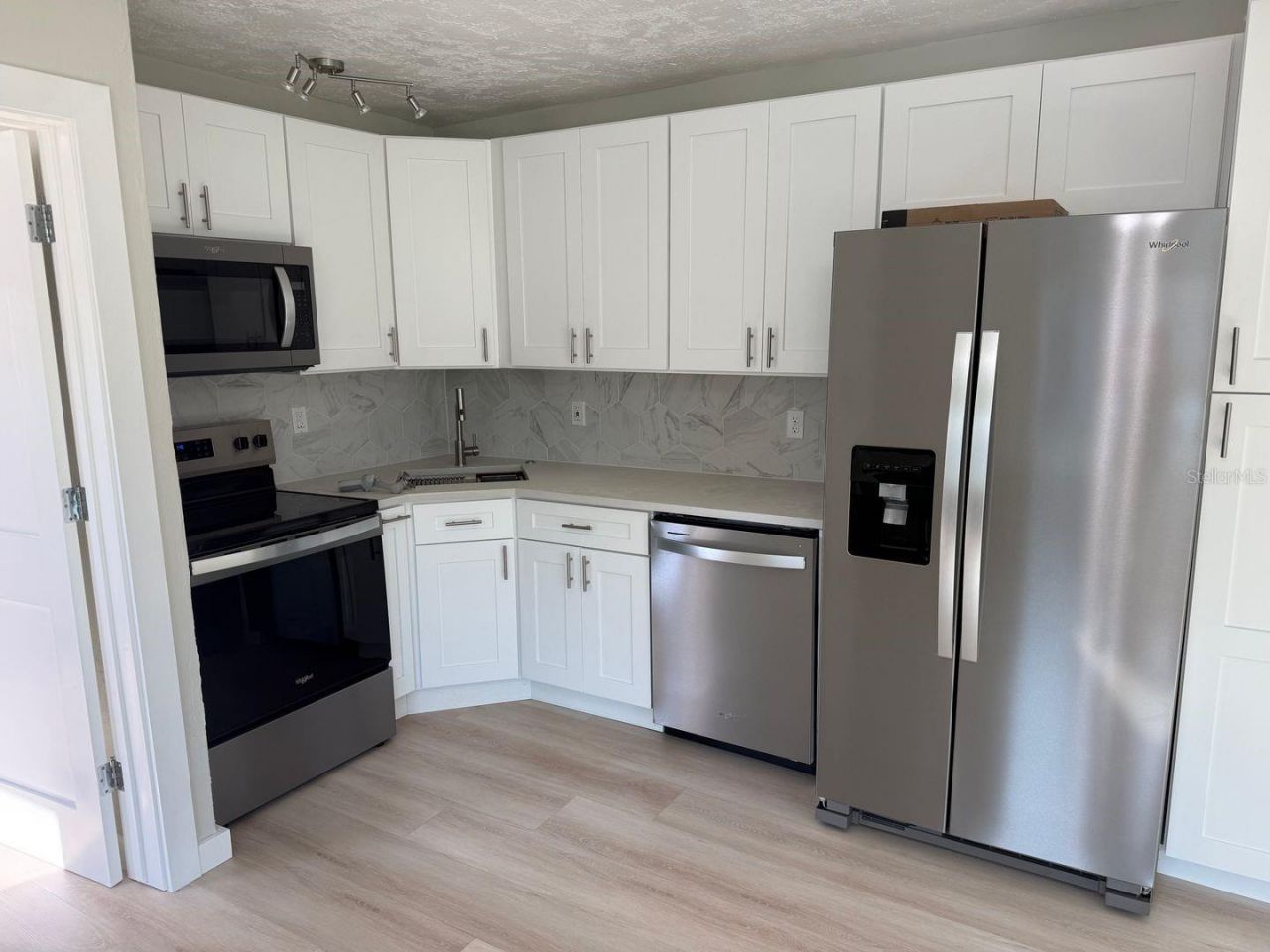 185 175th Terrace Drive E, Redington Shores, FL 33708 Photo