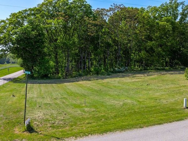 101 Riggs Rd , Portland, TN 37148