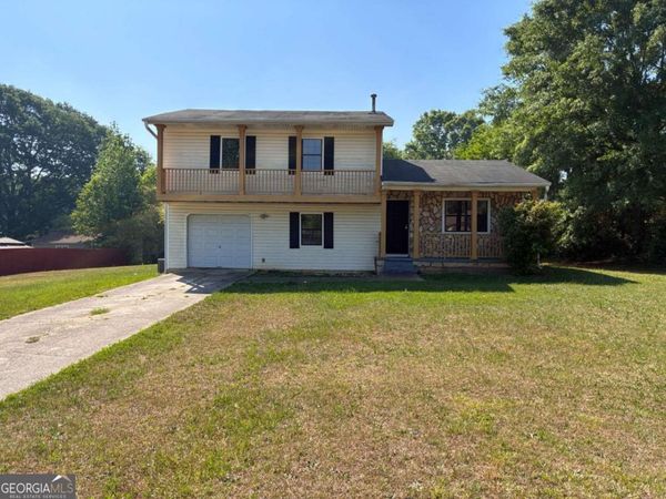 1007 Leeward Lane, Jonesboro, GA 30238