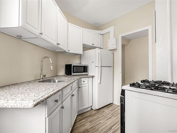 1565 Odell Street , Unit 2B, Bronx, NY 10462