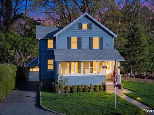 36 Hines Avenue, MAHWAH, NJ 07430