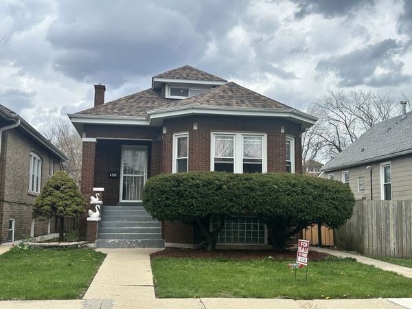 4722 W Altgeld Street , Chicago, IL 60639