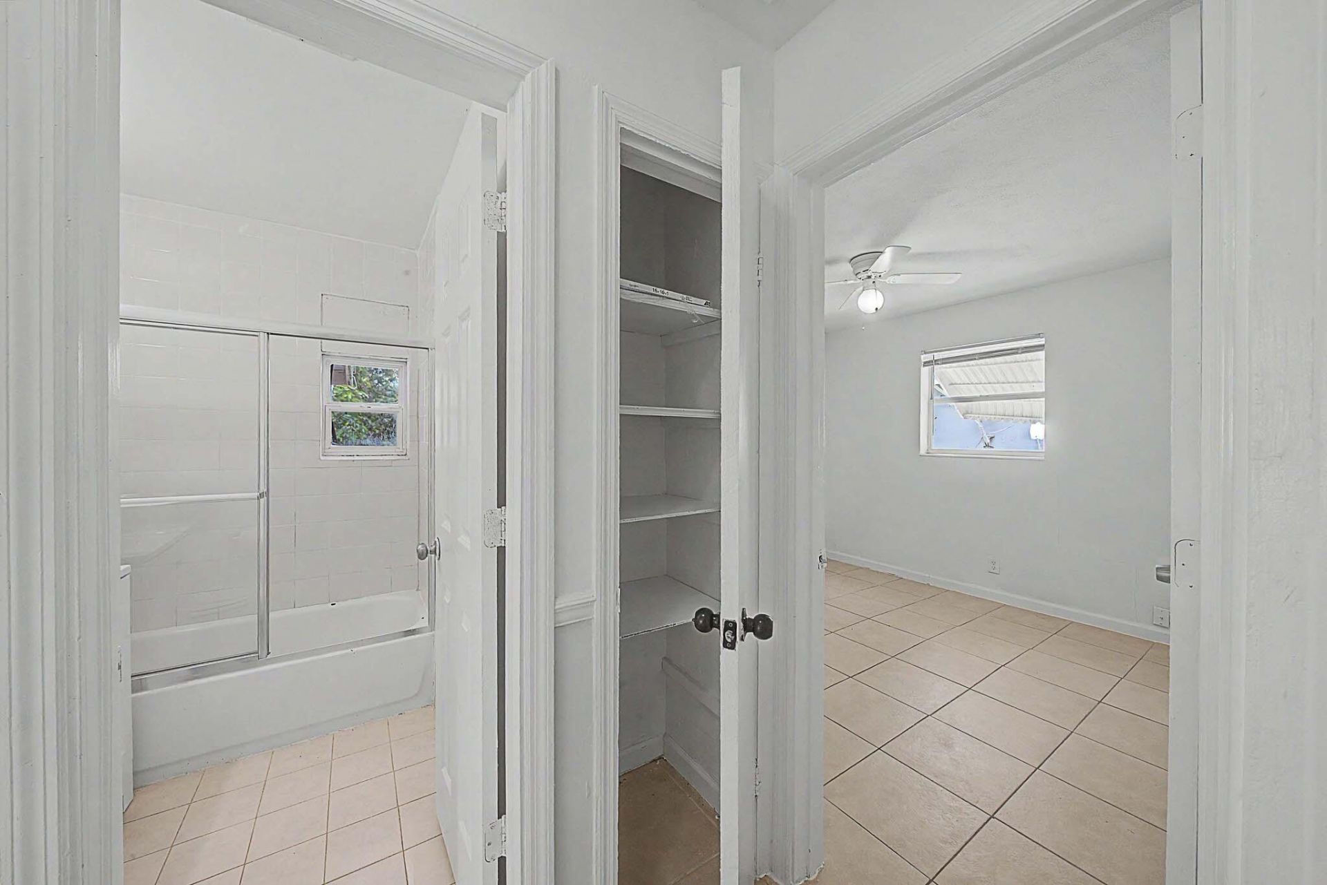 301 SE 21st Avenue, Boynton Beach, FL 33435 Photo
