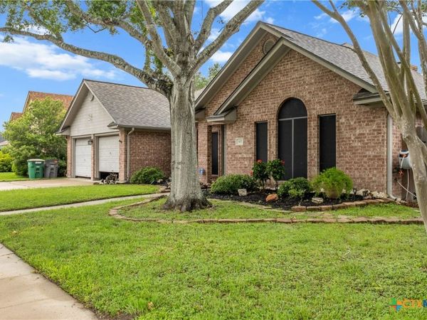 307 Cherrystone Circle, Victoria, TX 77904
