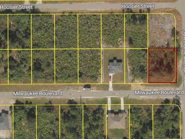 885 MILWAUKEE BOULEVARD , LEHIGH ACRES, FL 33974