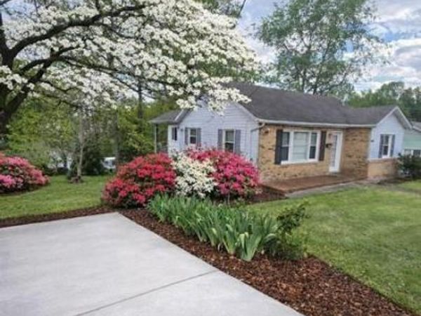 376 State Street , Marion, NC 28752