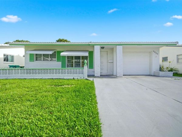 6806 NW 75th Dr , Tamarac, FL 33321