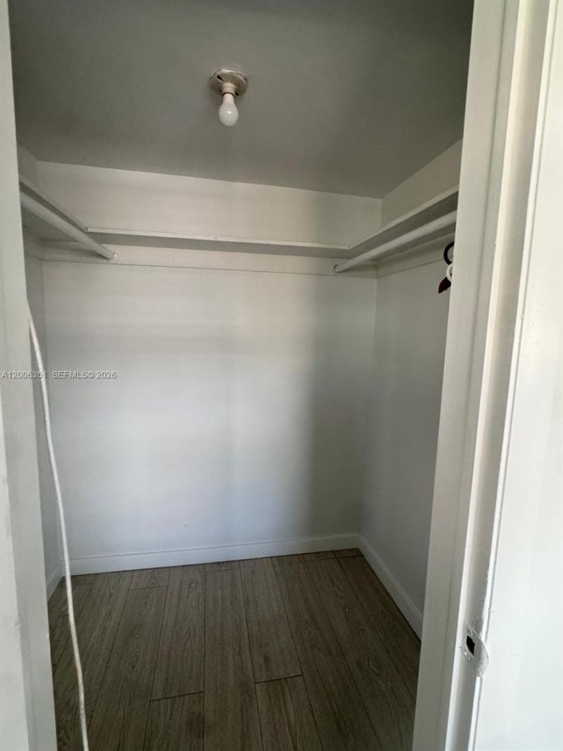 200 NE 12th Ave , Unit 7E, Hallandale Beach, FL 33009 Photo