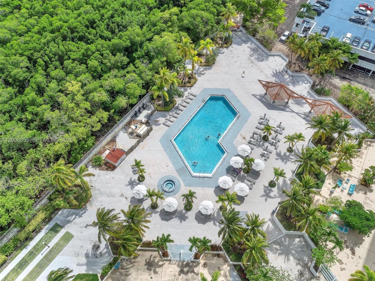 100 Bayview Dr, Unit 216, Sunny Isles Beach, FL 33160 Photo