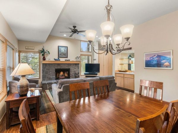 57374 Beaver Ridge Loop, Unit 32C, Sunriver, OR 97707