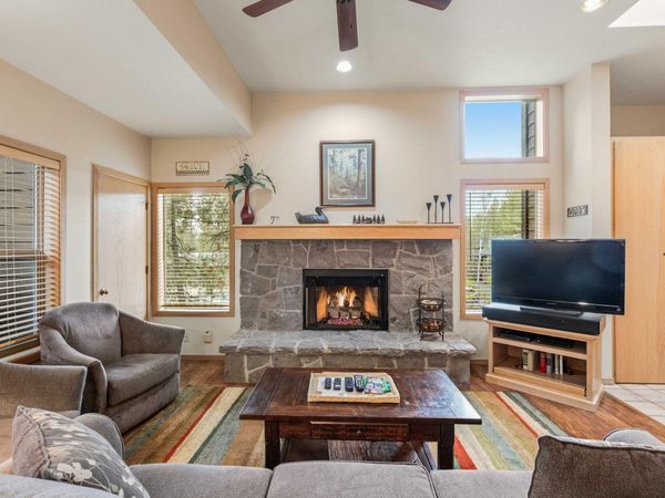 57374 Beaver Ridge Loop, Unit 32C, Sunriver, OR 97707