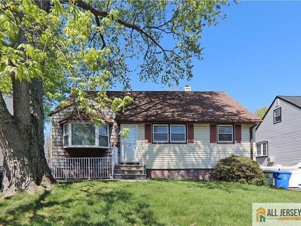 196 Worth Street , Iselin, NJ 08830