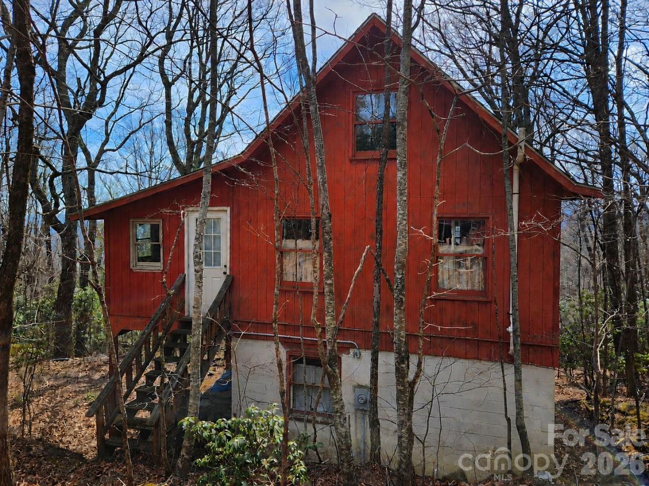 929 Pine Ridge Road, Hendersonville, NC 28792 Main Photo