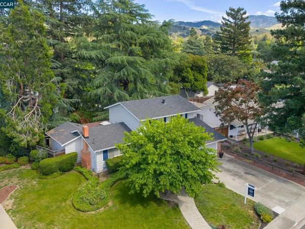 326 Dogwood Dr, Walnut Creek, CA 94598