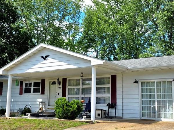 907 Booster Street , Evansville, IL 62242
