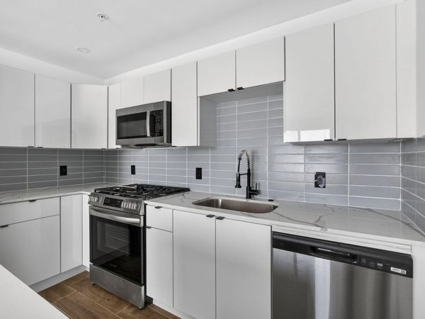 2032 N Dixie Highway, Unit 10, West Palm Beach, FL 33407