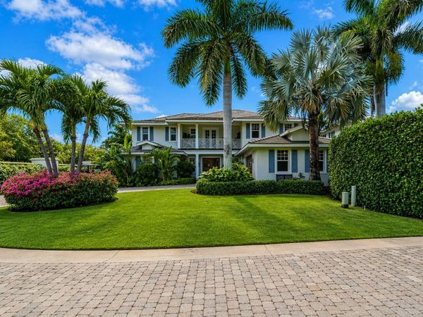 2520 Estates Drive, North Palm Beach, FL 33410