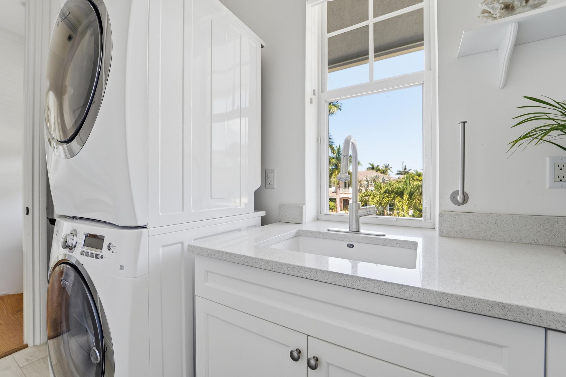 2520 Estates Drive, North Palm Beach, FL 33410 Photo