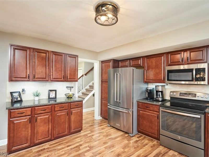 877 Locust Drive, Tallmadge, OH 44278 Photo 10