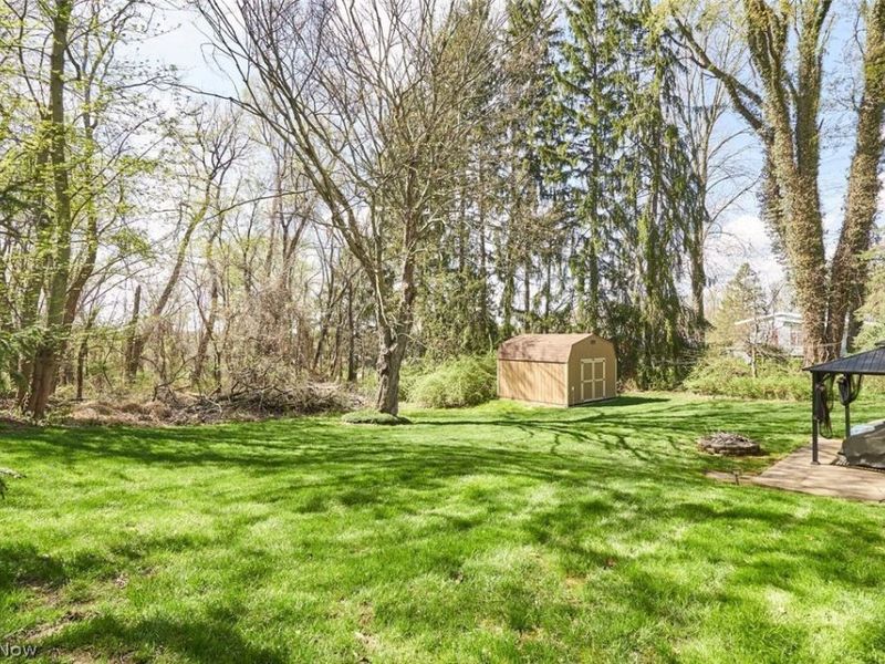 877 Locust Drive, Tallmadge, OH 44278 Photo 25